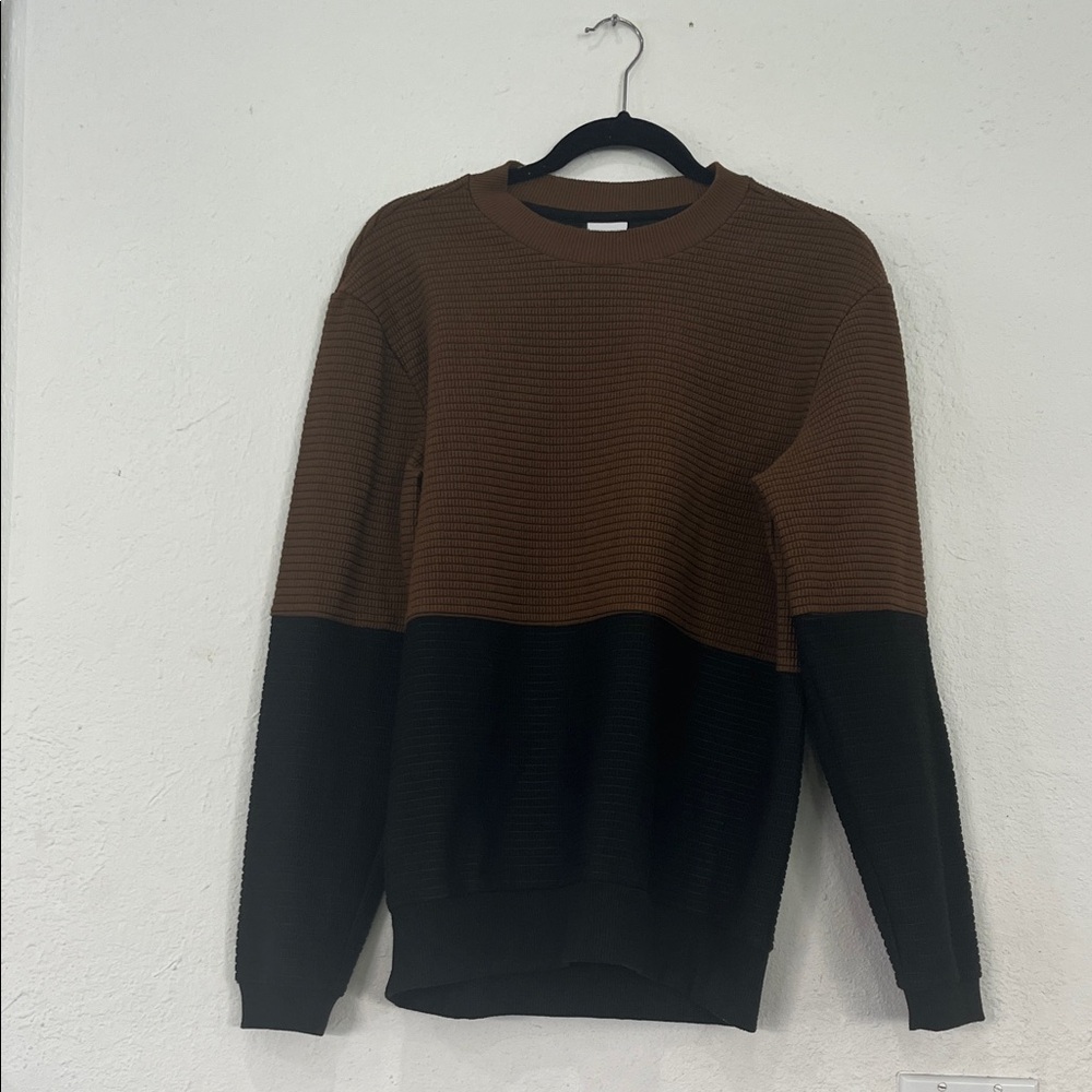Zara Men's Two-Tone Crewneck Sweater
